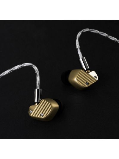 final Aduio A10000 Collector’s Edition 入耳式耳機